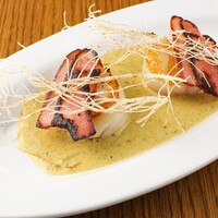 帆立とベーコンのグリル オロロソカレーソースとカダイフ