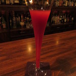 ウォータークラブ - シャンパンと木苺のカクテル