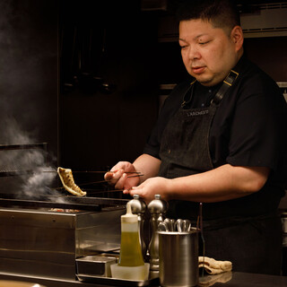 田篭彬氏（タゴモリアキラ）ー炭、薪、藁を操る火入れの名手