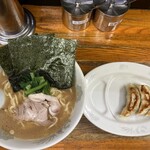 横浜ラーメン厨房 うえむらや - 