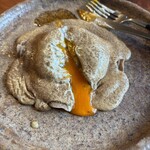 レストラン ナズ - とろとろの卵黄入りで濃厚♪