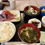 伊勢屋 - 日替り定食(刺身3種盛り)