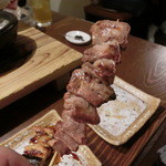炭火焼鳥と秋田海鮮居酒屋 福ト屋 - 豚タン塩