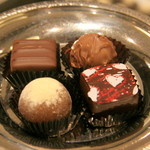 軽井沢チョコレート館 - キャラメル、フランボワーズ、アールグレイ、マカダミアン