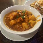 DUNA TAPARI - じゃがいものスパイシー煮