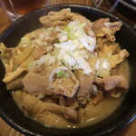 東京中目黒炭火焼肉ホルモンまんてん - モツ煮込み