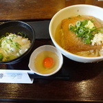 讃岐うどん 今雪 - きつねうどん700円　※2014年11月