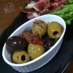 ベーカリー 南 - オリーブカクテル アンチョビ風味 ６５０円