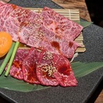 まる良炭火焼肉 - 