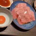 和牛焼肉 肉八 - 