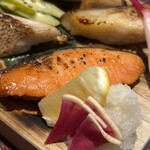 プラチナフィッシュ おもてなし Kakure - 【焼き魚プレート】銀鮭の塩麹焼き