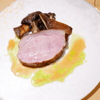 ◇ 豚のロースの炭火焼 ジュのソースとレモンタイムの香り