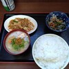 大衆食堂 半田屋 吉成店