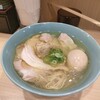 中華そば よしかわ - 特製地鶏中華そば塩¥1,300　バードアイアングル