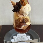 カフェ・ド・ラパン - リンゴとキャラメルのタタンパフェ