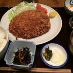 料理屋 三船 - 大判メンチカツ定食（950円）