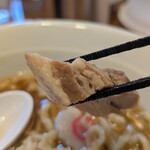 純手揉み中華 れん - 分厚いチャーシュー