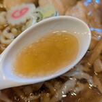 純手揉み中華 れん - 丸鶏と豚骨の絶品スープ