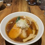 ラーメン フリーバーズ - 醬油ラーメン　1100円