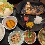 てっぺん - サーモンカマ西京焼き定食♡