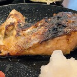 てっぺん - サーモンカマ西京焼き♡