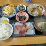 女性部食堂 - 料理写真:刺身定食。