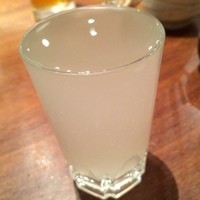 鳥茂 - 松の寿うすにごり酒をなみなみと！