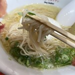 黄金の塩らぁ麺 ドゥエイタリアン - 