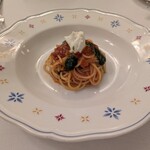 アルポルト - トマトソースのフェデリーニ バジルソースとリコッタチーズ添え