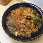 そばのスエヒロ - 名物太そば@税込400円＋名物ゲソ＠税込230円＋たぬき(半分)＠税込40円