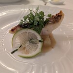 アルポルト - 本日の魚はスズキ  ライムがほんのりアクセントで爽やかでした