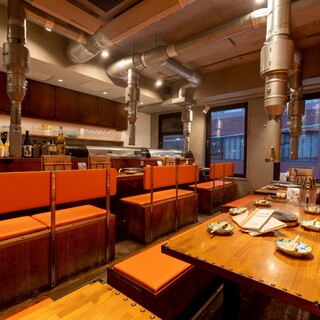 ゆったりサイズの幅広席