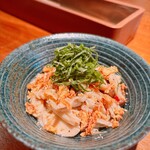 洋風酒場 イタメシ心技体 - キノコのマリネ！細かい大葉がのっていて美味しかった…。おくちさっぱり、キノコでヘルシー！