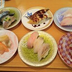 南房総 やまと寿司 ユーカリが丘店 - 活貝3貫　青魚3貫　穴子　鮮魚3貫　イシガレイ昆布〆　地魚3貫