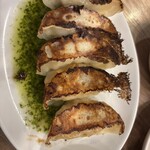 餃子販売所 新宿小滝橋通りいち五郎 - 