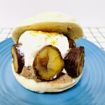 レッサーパンヤ - マロンサンド