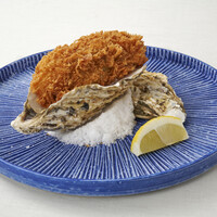 特製　牡蠣フライ　生ハムとともに（一個）