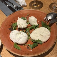 オービカ モッツァレラバー 横浜店 - 