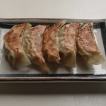 Izakaya Tatsu - 焼き餃子