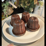 パティスリールリアン - 料理写真:デラ　カヌレ　byまみこまみこ