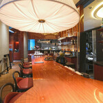 LE BISTRO - 店内のテーブル席の風景です