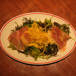 LE BISTRO - おすすめ肉料理 2750円 のサラダ