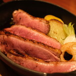 LE BISTRO - おすすめ肉料理 2750円 の青森県産 鴨胸肉のロースト