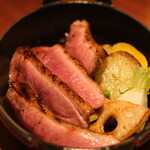 LE BISTRO - おすすめ肉料理 2750円 の青森県産 鴨胸肉のロースト