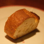 LE BISTRO - おすすめ肉料理 2750円 のパン