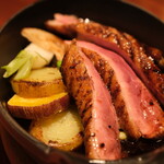 LE BISTRO - おすすめ肉料理 2750円 の青森県産 鴨胸肉のロースト