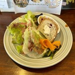 バルバルキッチンアメリ - ますます美味しくなったランチサラダ