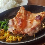 オリーブの丘 - チキンのオーブン焼き＋ライス（大）