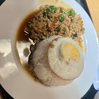 アジアンレストラン&バー ザ ナンマスター_0