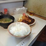 とん吉 - とん吉定食、何時もはこれで